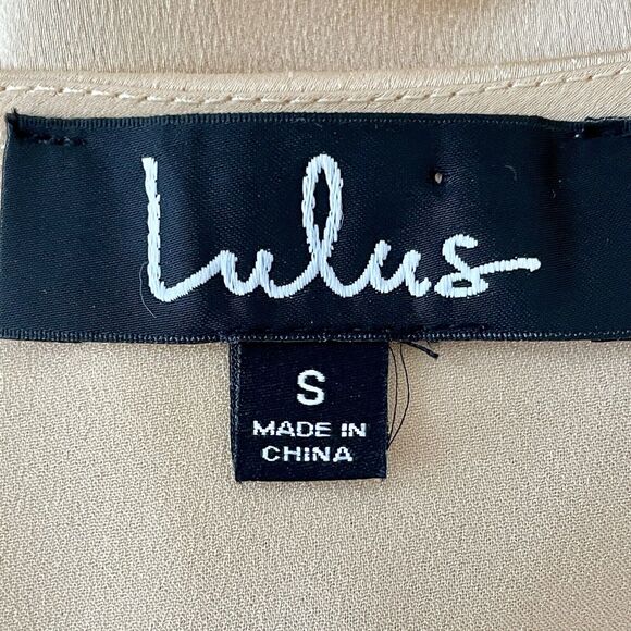 Lulu's Yellow Half Wrap Bodysuit Lace Bell Sleeve Size S - Picture 7 of 9